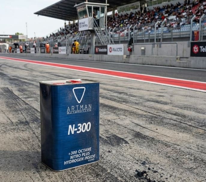 اکتان ریسینگ آرتمن